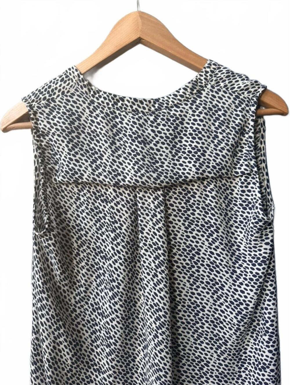 H&M Sleeveless Animal Print Blouse Split Neck Top - Picture 7 of 8